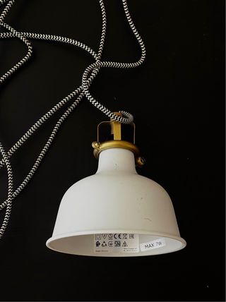 Lampara Ikea - Colgante blanca y dorada