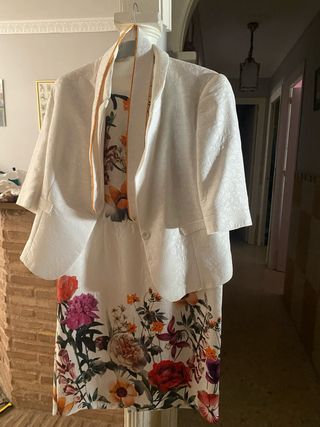 Vestido blanco estampado floral