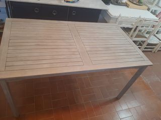 Mesa terraza madera gris claro