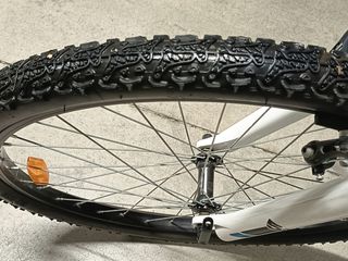 BICICLETA MONTAÑA 26 MARCA ROCKRIDER 5.1 