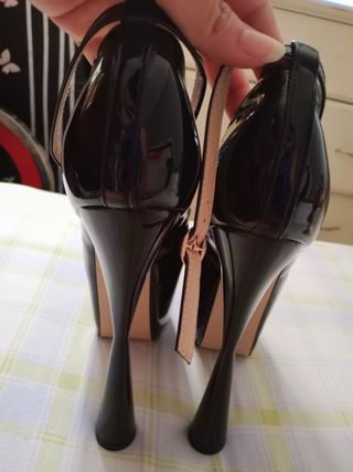 Tacones negros - plataforma
