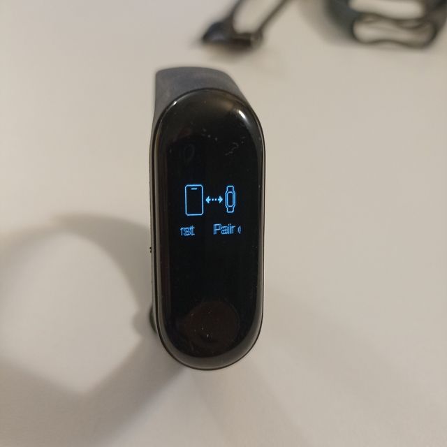 Xiaomi Mi Band 3 - Fitness Tracker