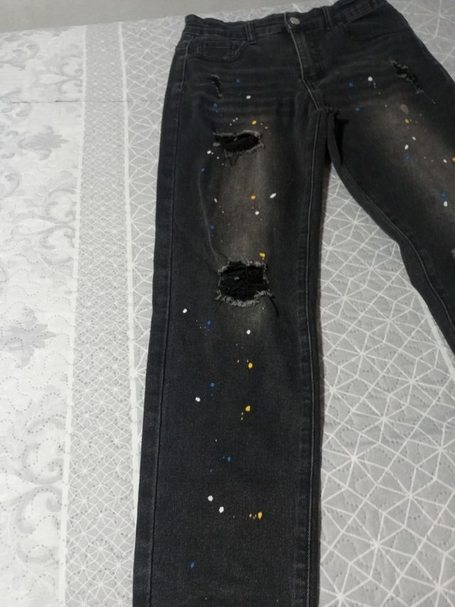 Jeans rotos negros TALLA 11/12 AÑOS MARCA SHEIN