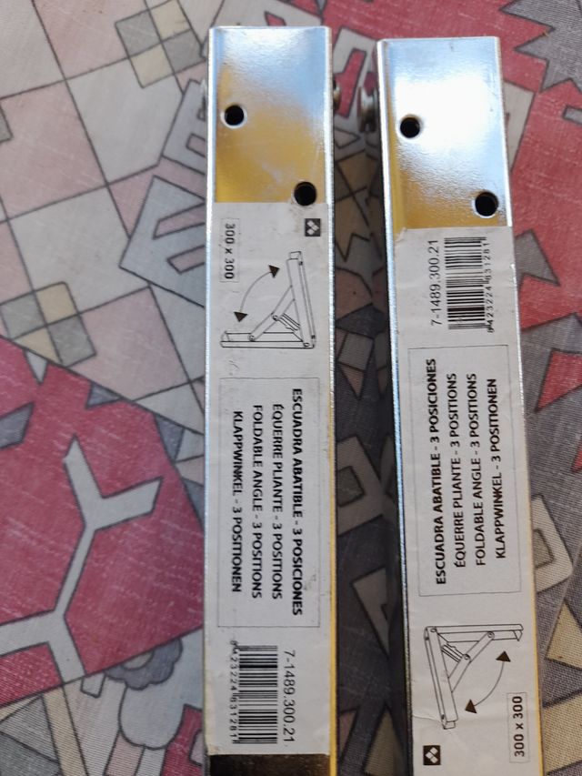 2 Suportes Metálicos Dobráveis