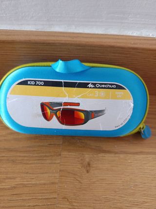 Occhiali da sole polarizzati per bambini Decathlon + cover