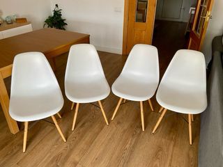Mesa Ikea comedor madera/extensible y 4 sillas 