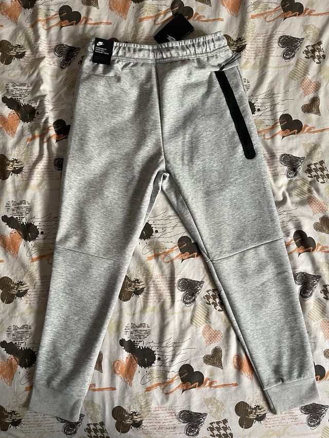 Pantalones Nike Tech Fleece Gris Talla M