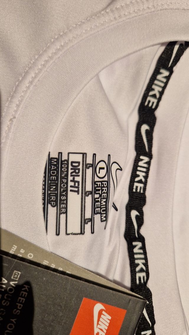 Camiseta Nike Dri-FIT L