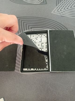 Mini dominó portátil