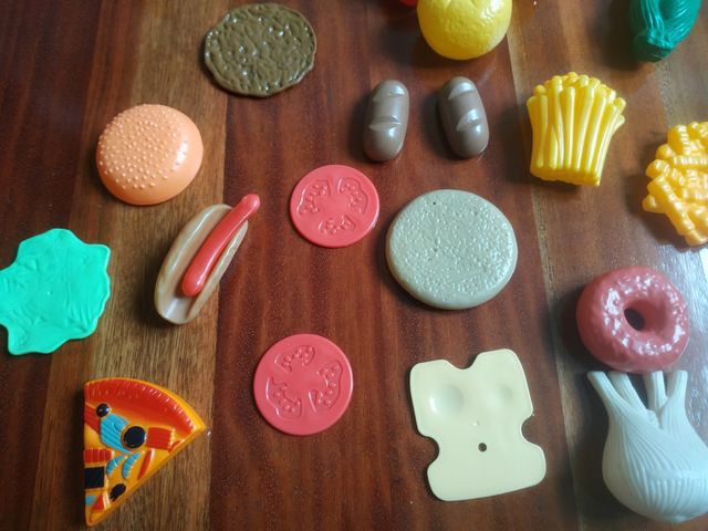 Comida juguete: Frutas, verduras, sartén y varios