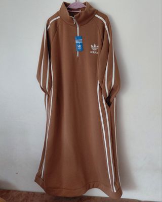 Sudadera Adidas marrón