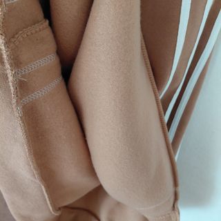 Sudadera Adidas marrón