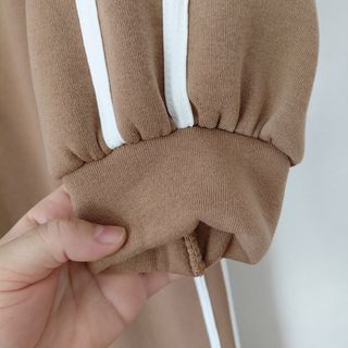 Sudadera Adidas marrón