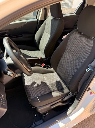 Toyota Yaris 2014