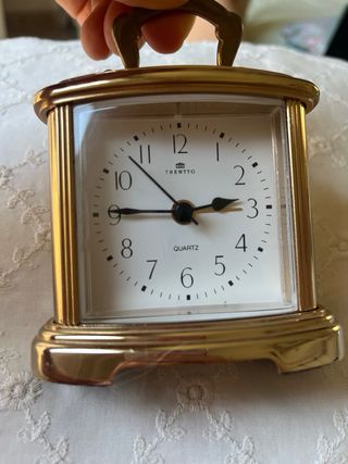 Reloj despertador Trento dorado