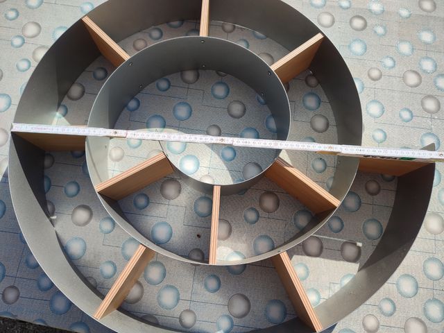 Scaffale a spirale metallo-legno