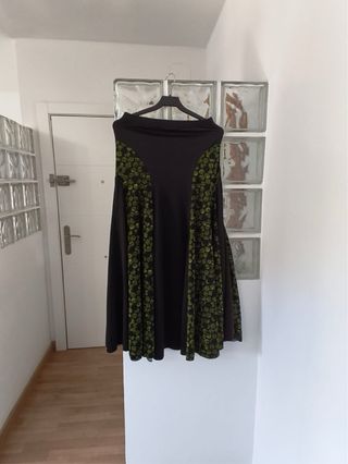 Falda Flamenca Negra y Verde