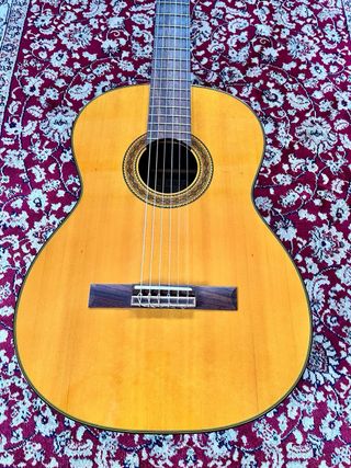 Guitarra clásica Takamine EC128
