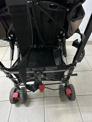 Carro Maclaren Quest ligero