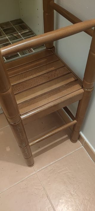 Taburetes madera marrón - 2 uds - 10€ los dos