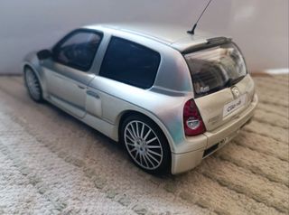 Renault Clio V6 Fase I 1:18