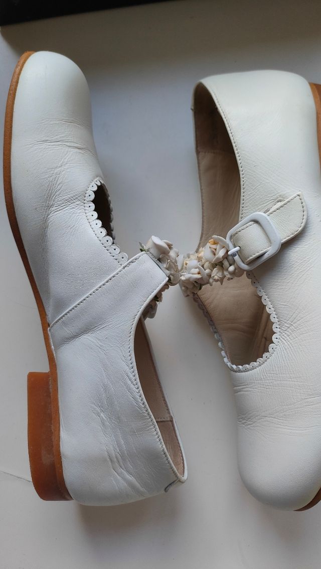 Zapatos niña Landos, blancos