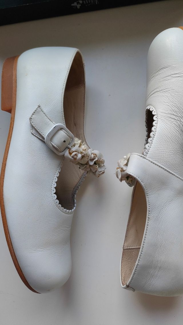 Zapatos niña Landos, blancos