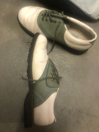 Zapatos golf - Verde oliva y blanco