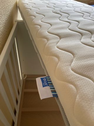 Cuna Ikea + colchón + cajones