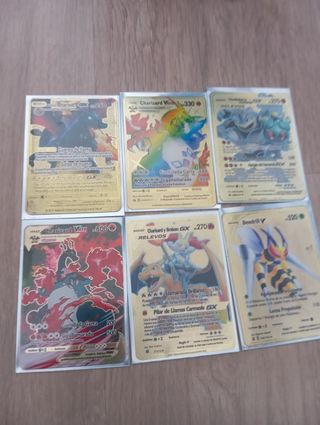 Cartas Pokémon metálicas no originales.