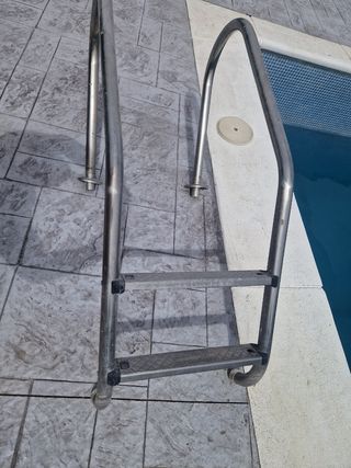 Escalera piscina acero inoxidable