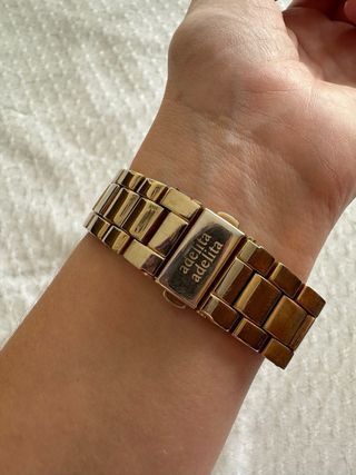 Reloj Adelita Adelita dorado y morado