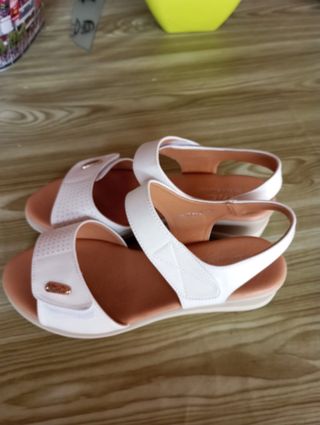 Sandalias blancas mujer