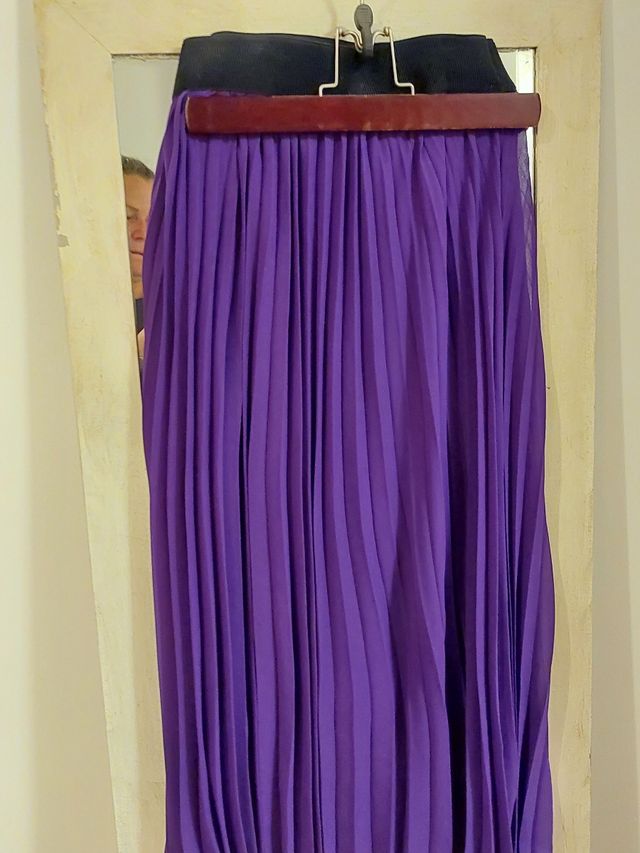 Falda plisada maxi morada
