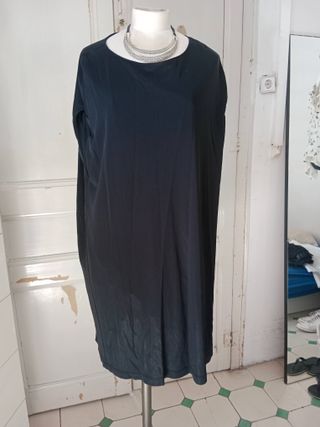 Vestido negro BERSHKA - amplio
