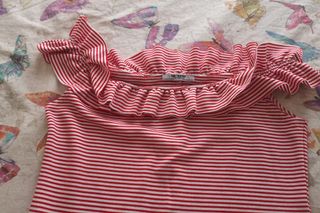 Vestido de Zara rayas rojas.