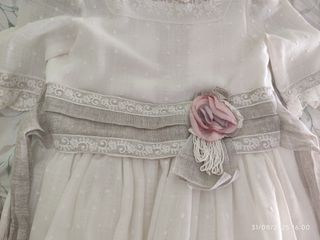 Vestido comunión niña blanco y beige