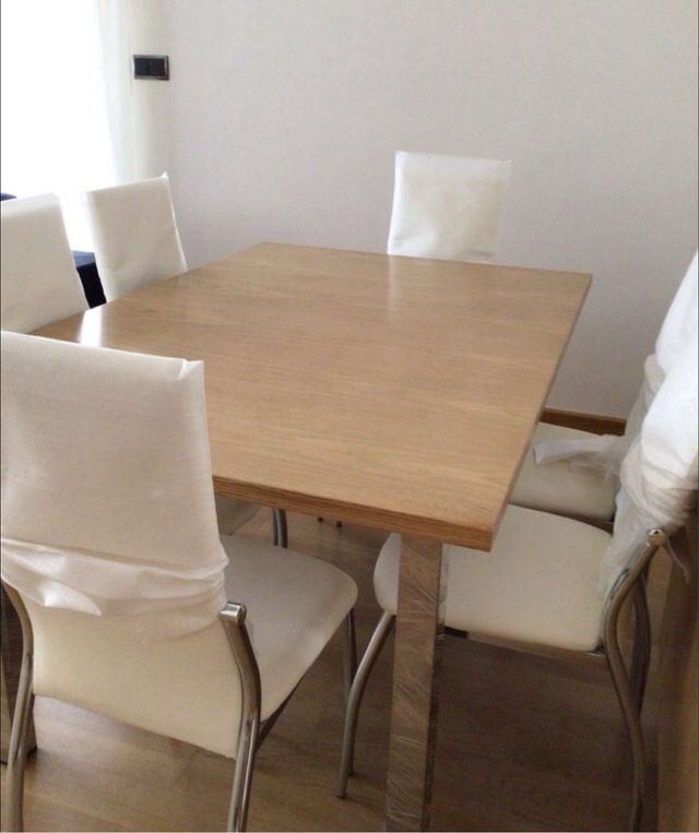 Mesa de comedor, despacho, cocina