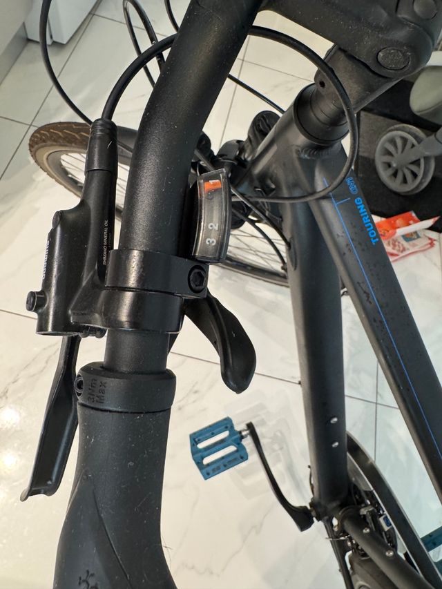 Bicicleta de trekking Cube Touring One