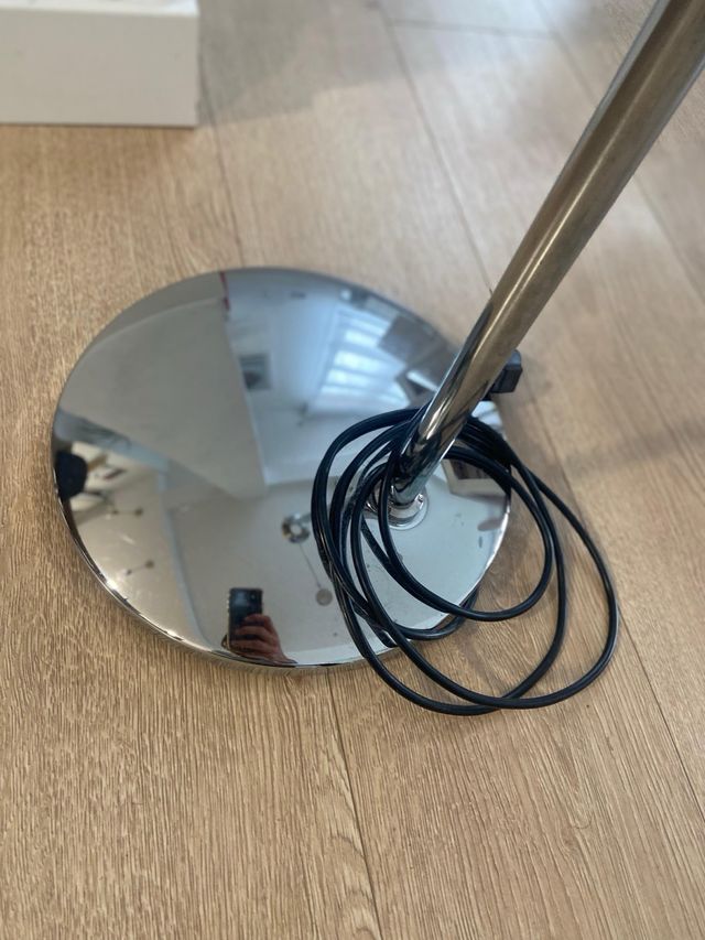 Lámpara de pie, luz regulable 