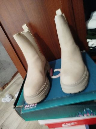 Botas beige mujer solo una vez puesta