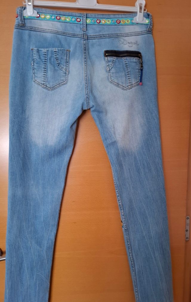 Vaqueros Desigual - Talla 28