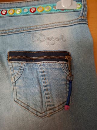 Vaqueros Desigual - Talla 28