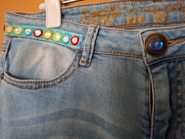 Vaqueros Desigual - Talla 28