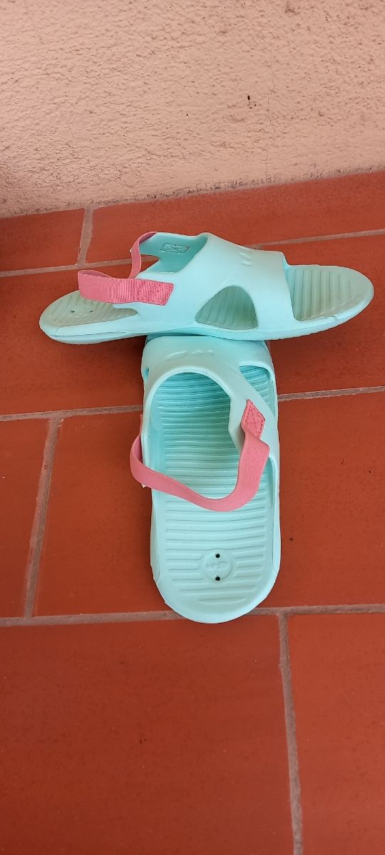 Chanclas piscina Decathlon nº 33-34