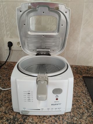 Freidora eléctrica Kunft 2L (con caja original)
