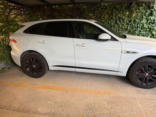 Jaguar F-Pace 2016