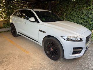 Jaguar F-Pace 2016