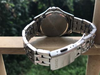 Reloj CASIO cuarzo, plata y rosa