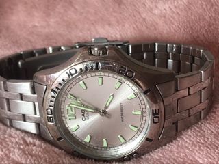 Reloj CASIO cuarzo, plata y rosa